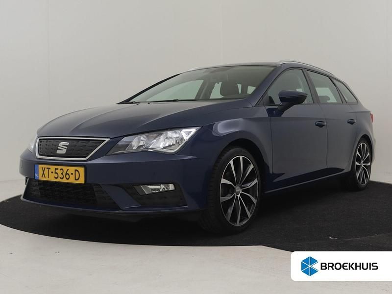 Blauw Occasion 2019 Seat Leon ST Style Stationwagen | € 14.895 (Eerlijke prijs) - Afbeelding 1/4
