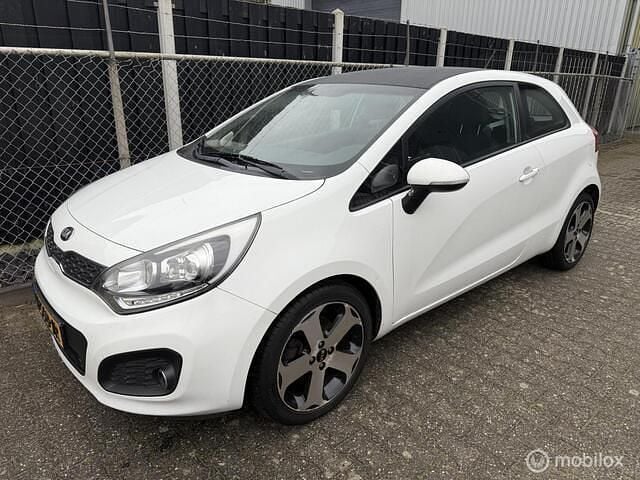 Occasion Kia Rio 86 PK (63 kW) 2013 Wit Hatchback