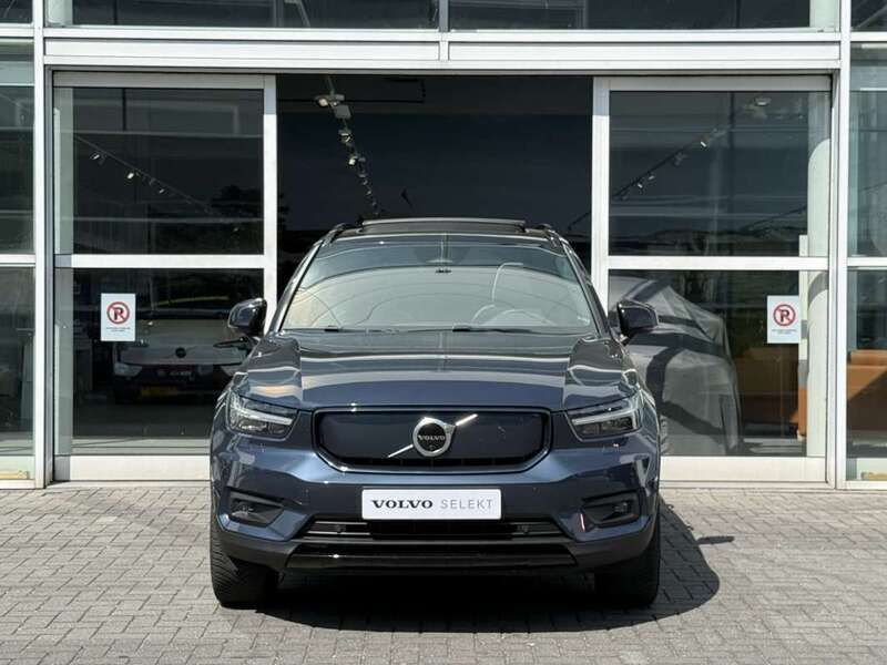 Blauw Gebruikt 2022 Volvo XC40 Pro SUV | € 38.950 - Afbeelding 1/3