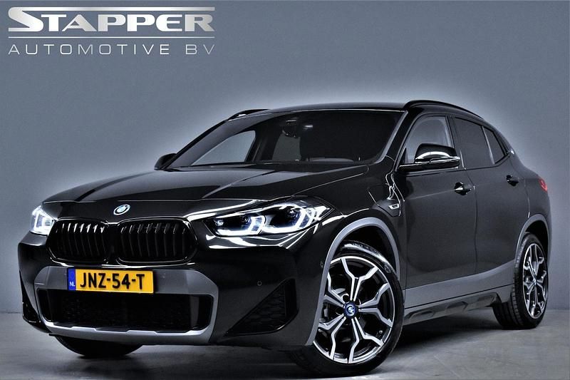 Zwart Gebruikt 2022 BMW X2 Executive SUV | € 31.495 (Eerlijke prijs) - Afbeelding 1/4