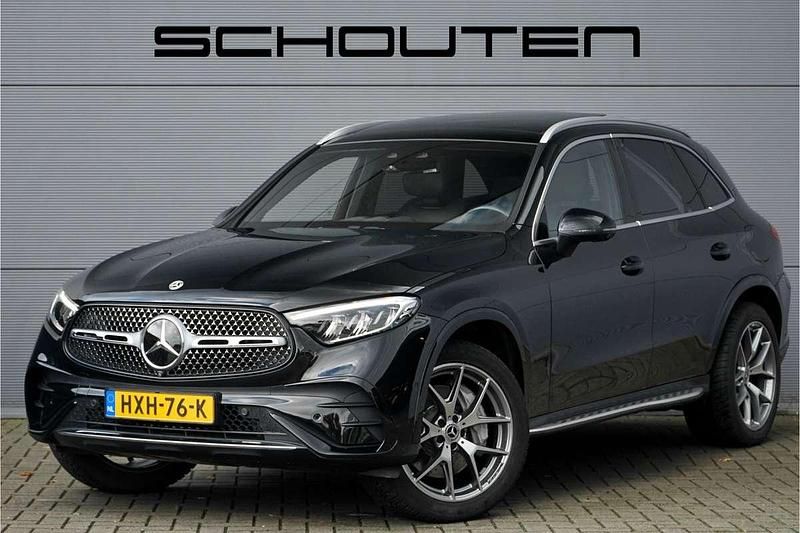 Zwart Gebruikt 2023 Mercedes GLC400d AMG line SUV | € 68.900 (Super prijs) - Afbeelding 1/3
