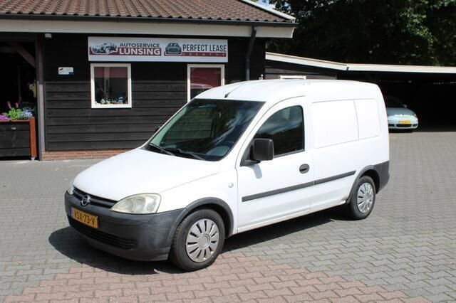 Wit Gebruikt 2011 Opel Combo MPV | € 4.499 (Eerlijke prijs) - Afbeelding 1/4
