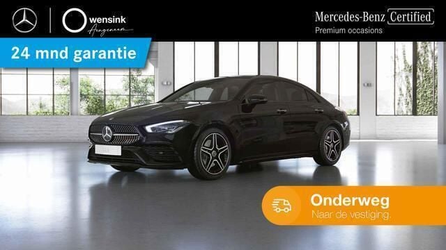 Zwart Gebruikt 2023 Mercedes CLA250 Premium Plus Sedan | € 36.850 (Eerlijke prijs) - Afbeelding 1/4