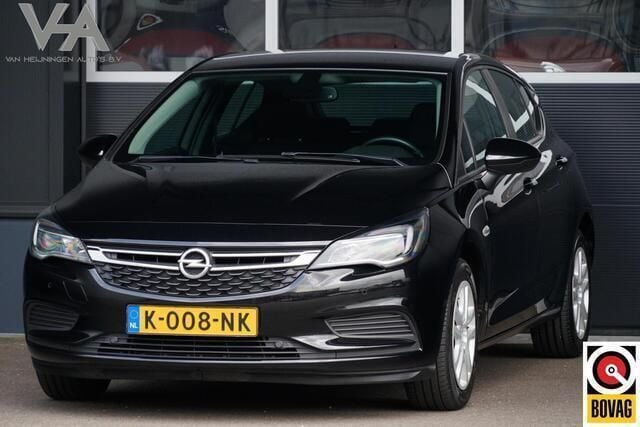 Zwart Gebruikt 2016 Opel Astra Business Hatchback | € 8.950 (Goede deal) - Afbeelding 1/4