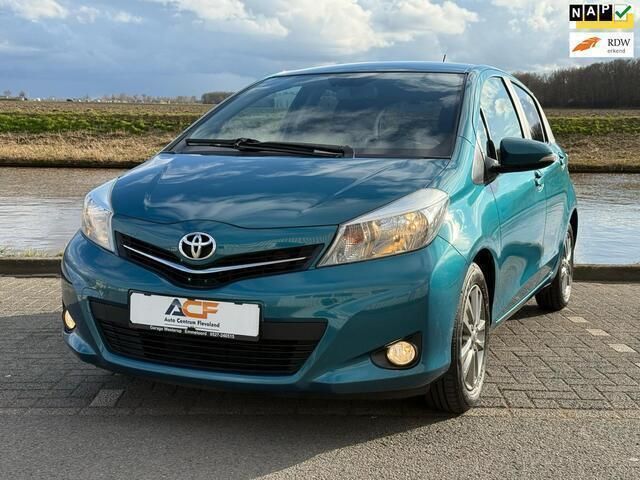 Blauw Gebruikt 2014 Toyota Yaris Comfort Hatchback | € 9.745 (Duur) - Afbeelding 1/4