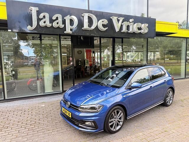 Blauw Gebruikt 2020 VW Polo Highline Hatchback | € 16.750 (Duur) - Afbeelding 1/4