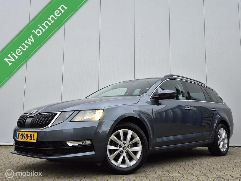 Grijs Gebruikt 2020 Skoda Octavia Stationwagen | € 14.940 (Super prijs) - Afbeelding 1/4