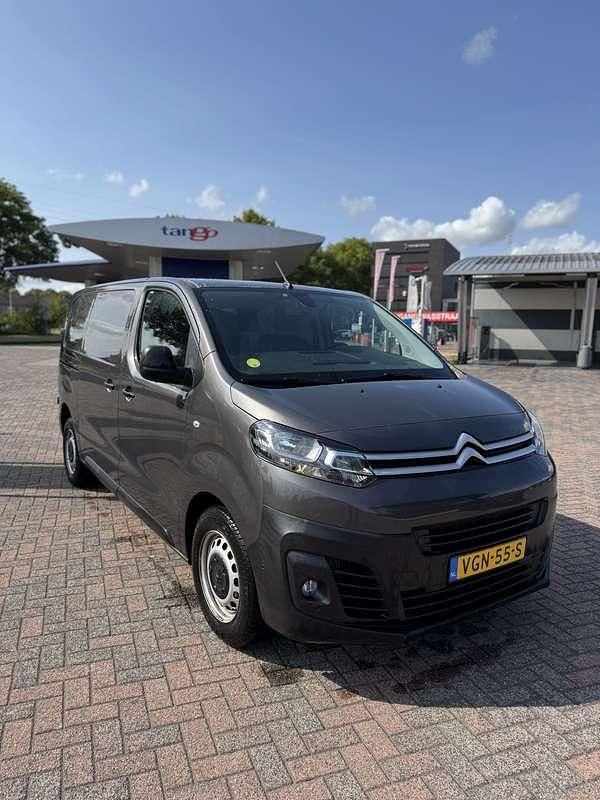 Grijs Gebruikt 2020 Citroën Jumpy Van | € 19.500 (Eerlijke prijs) - Afbeelding 1/4