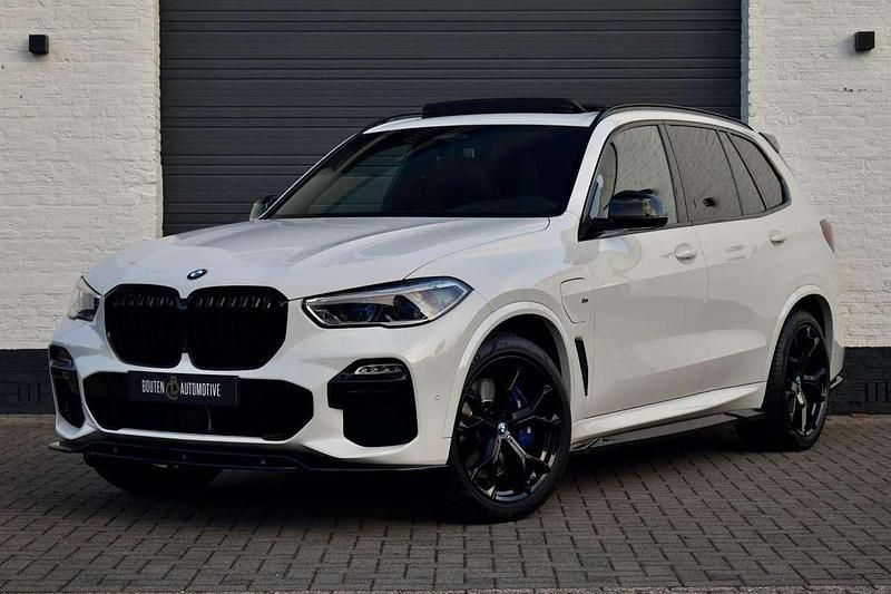 Wit, metallic lak Gebruikt 2020 BMW X5 Executive SUV | € 64.750 (Iets duurder) - Afbeelding 1/4