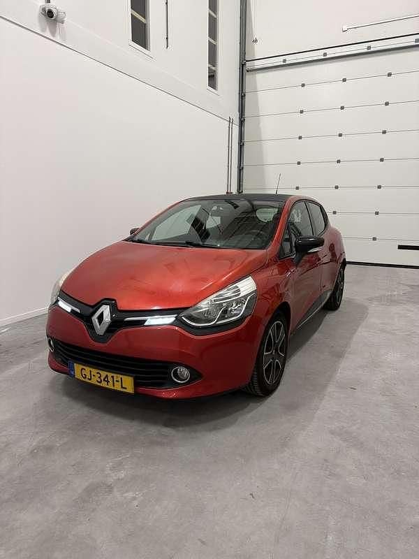 Occasion 2015 Renault Clio IV LIMITED Sedan | € 6.000 (Goede deal) - Afbeelding 1/4