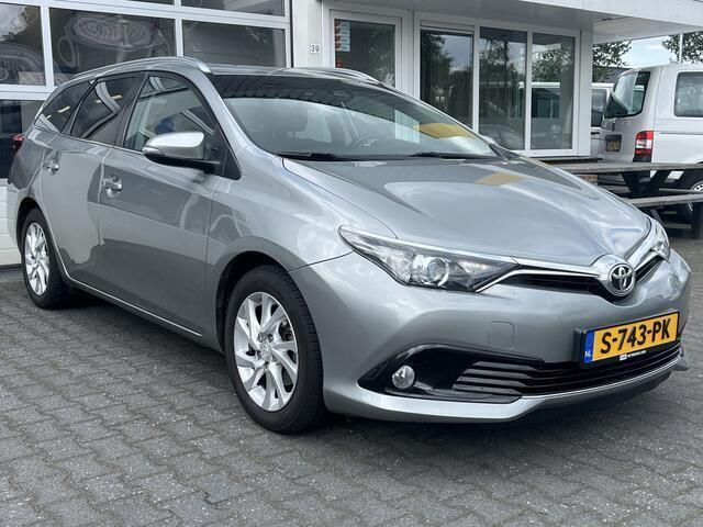 Grijs Gebruikt 2018 Toyota Auris Touring Sports Plus Stationwagen | € 17.950 (Duur) - Afbeelding 1/4