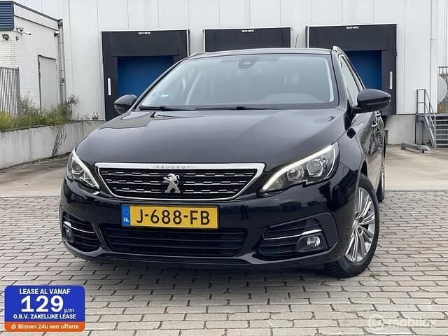 Zwart Gebruikt 2020 Peugeot 308 Allure Stationwagen | € 9.450 (Goede deal) - Afbeelding 1/4