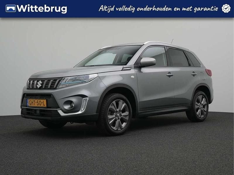 Grijs Gebruikt 2021 Suzuki Vitara SUV | € 22.225 (Goede deal) - Afbeelding 1/3