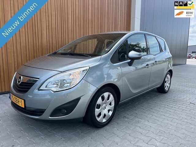 Grijs Gebruikt 2012 Opel Meriva Business Edition MPV | € 2.950 - Afbeelding 1/4