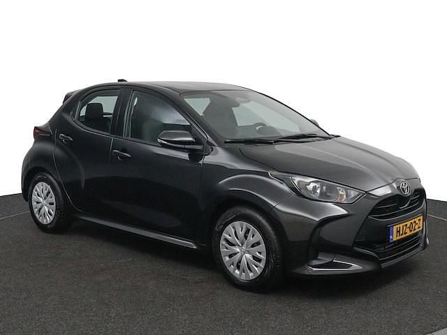 Occasion Toyota Yaris Hybrid Comfort 116 PK (85 kW) 2025 Zwart Hatchback