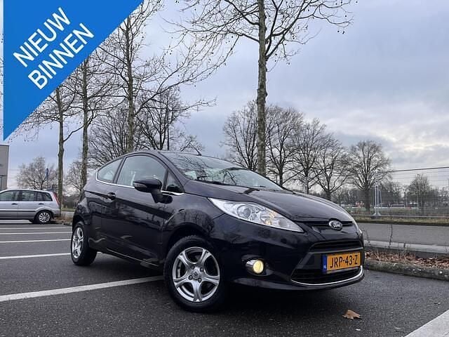 Zwart Occasion 2009 Ford Fiesta Titanium Hatchback | € 2.949 (Super prijs) - Afbeelding 1/4