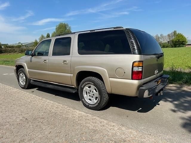 Occasion Chevrolet Suburban 299 PK (219 kW) 2004 Beige SUV