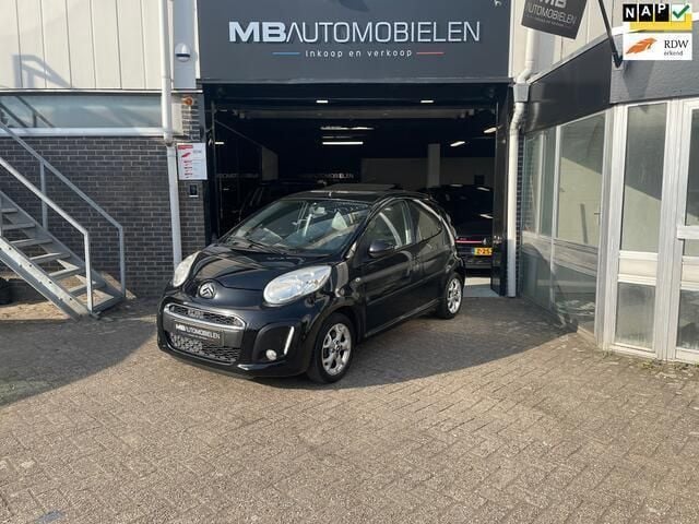 Zwart Gebruikt 2012 Citroën C1 Exclusive Hatchback | € 2.999 (Eerlijke prijs) - Afbeelding 1/4