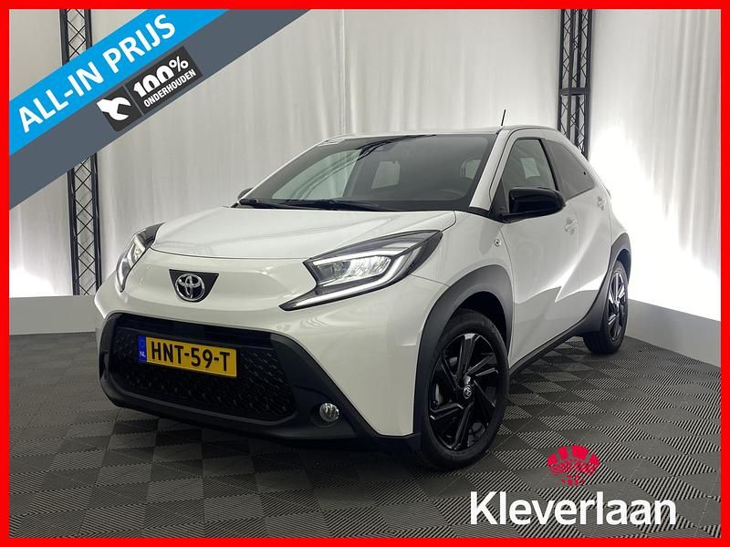 Wit Gebruikt 2024 Toyota Aygo X Pulse SUV | € 20.995 - Afbeelding 1/3
