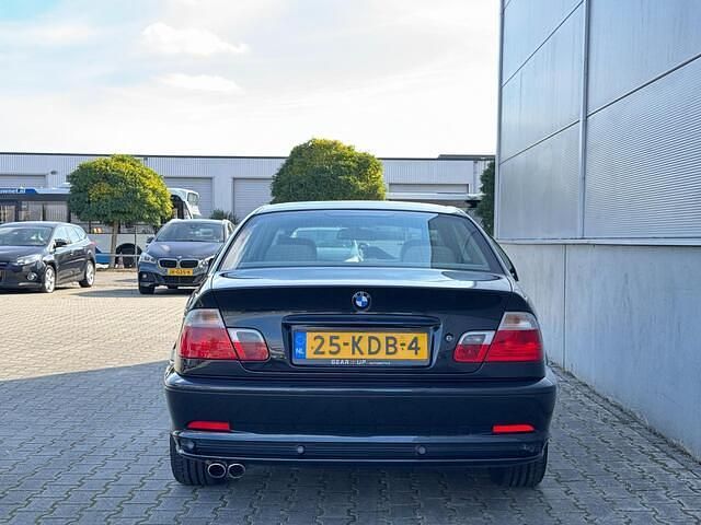 Occasion BMW 330 Executive 232 PK (170 kW) 2001 Zwart Coupé