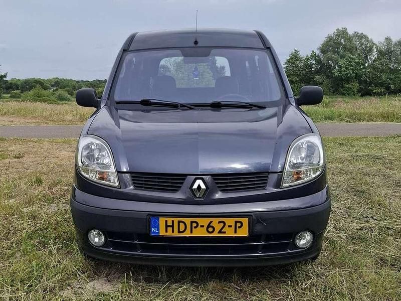 Blauw Gebruikt 2004 Renault Kangoo MPV | € 3.000 (Duur) - Afbeelding 1/4