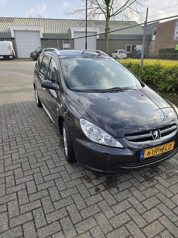 Gebruikt 2006 Peugeot 307 Stationwagen | € 800 (Goede deal) - Afbeelding 1/4