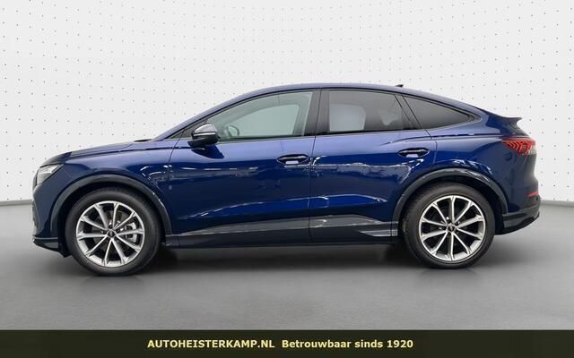Blauw Gebruikt 2024 Audi Q4 Sportback e-tron SUV | € 53.950 (Duur) - Afbeelding 1/4