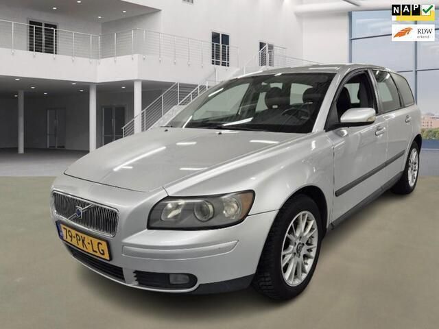 Grijs Gebruikt 2004 Volvo V50 Stationwagen | € 1.699 (Iets duurder) - Afbeelding 1/4