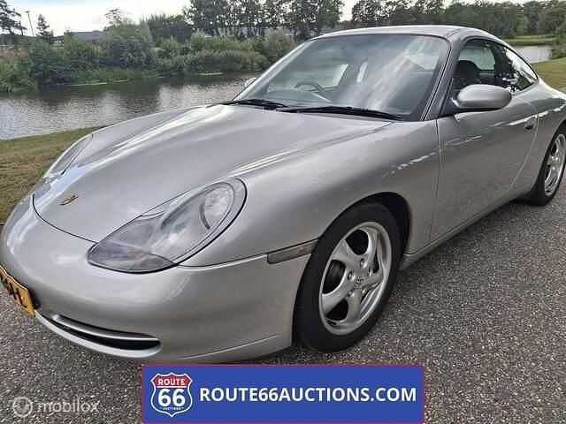 Zwart Occasion 1998 Porsche 996 | € 13.500 - Afbeelding 1/4