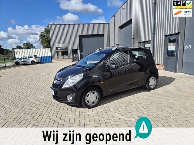 Zwart Gebruikt 2010 Chevrolet Spark LT Hatchback | € 3.450 (Eerlijke prijs) - Afbeelding 1/4