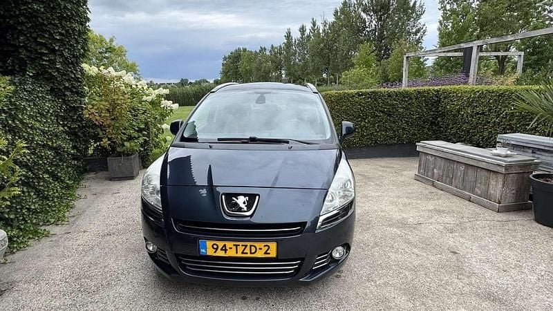 Blauw Gebruikt 2012 Peugeot 5008 MPV | € 3.249 (Goede deal) - Afbeelding 1/4