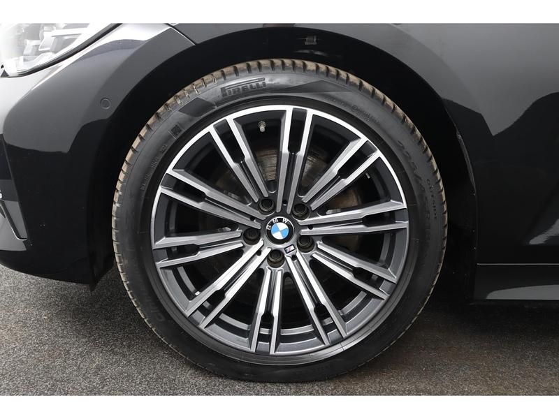 Occasion BMW 320 Executive 191 PK (140 kW) 2021 Zwart Stationwagen