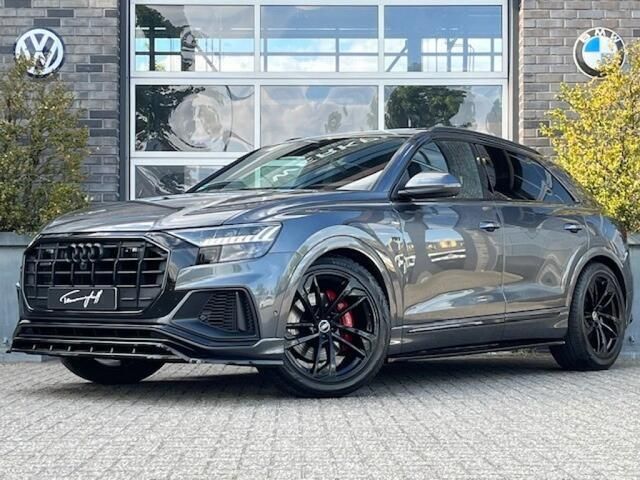 Grijs Gebruikt 2020 Audi Q8 S-Line SUV | € 68.950 (Duur) - Afbeelding 1/4