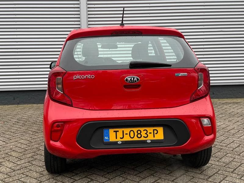 Occasion Kia Picanto 2018 Rood Hatchback