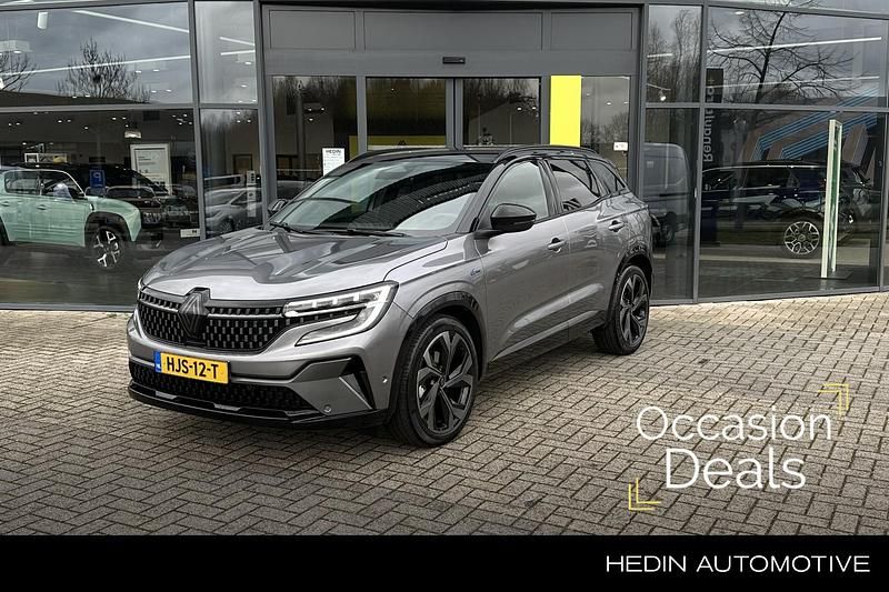 Grijs Gebruikt 2025 Renault Austral Techno Esprit Alpine SUV | € 39.845 (Eerlijke prijs) - Afbeelding 1/4