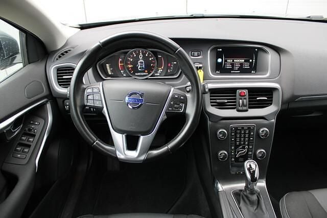 Occasion Volvo V40 Momentum 154 PK (113 kW) 2015 Grijs Stationwagen