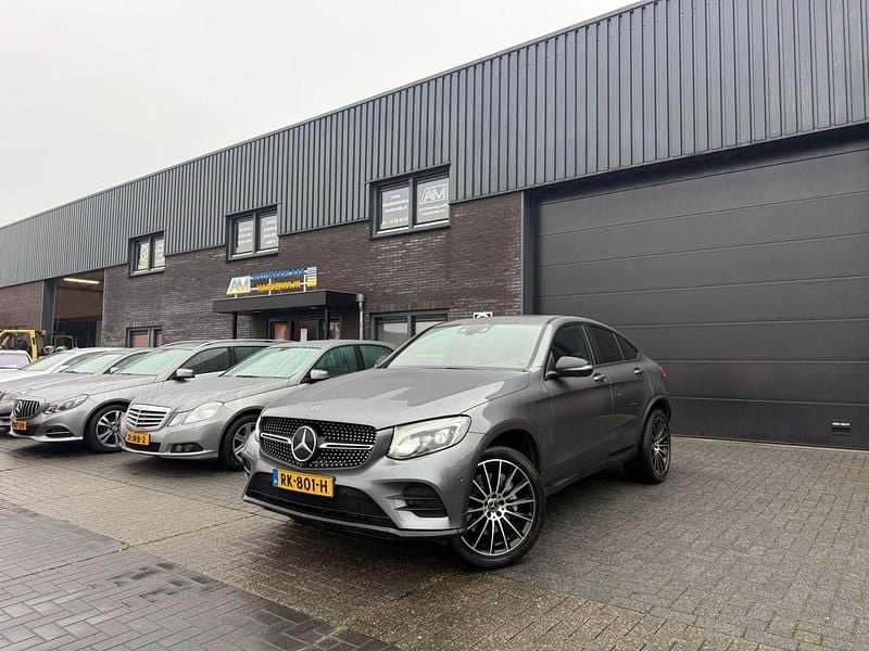 Grijs Occasion 2017 Mercedes GLC350 Premium Plus Coupé | € 31.950 (Eerlijke prijs) - Afbeelding 1/4