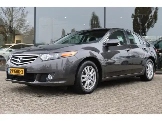 Gebruikt 2008 Honda Accord Elegance Sedan | € 8.450 - Afbeelding 1/4