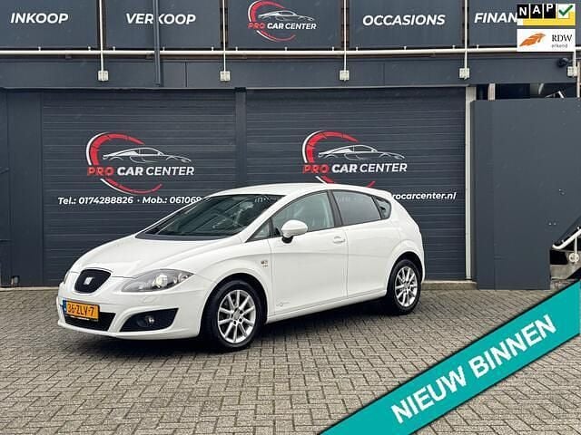 Wit Gebruikt 2013 Seat Leon Copa Hatchback | € 5.500 (Goede deal) - Afbeelding 1/4