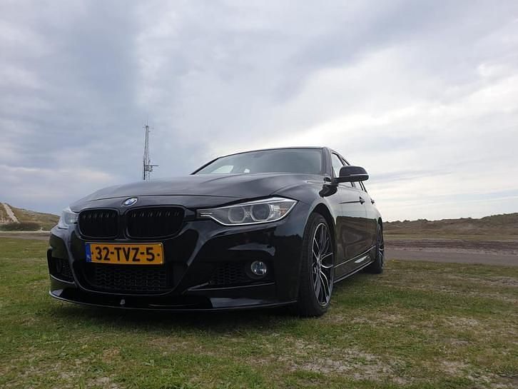 Occasion BMW 320 Executive 184 PK (135 kW) 2012 Zwart Sedan