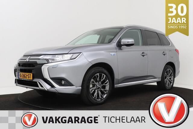 Grijs Gebruikt 2019 Mitsubishi Outlander SUV | € 20.399 (Eerlijke prijs) - Afbeelding 1/3
