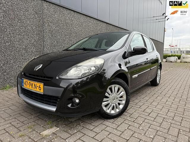 Zwart Gebruikt 2011 Renault Clio II Collection Hatchback | € 4.295 (Eerlijke prijs) - Afbeelding 1/4
