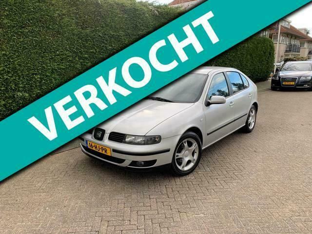Grijs Gebruikt 2001 Seat Leon Sport Hatchback | € 1.499 (Eerlijke prijs) - Afbeelding 1/4