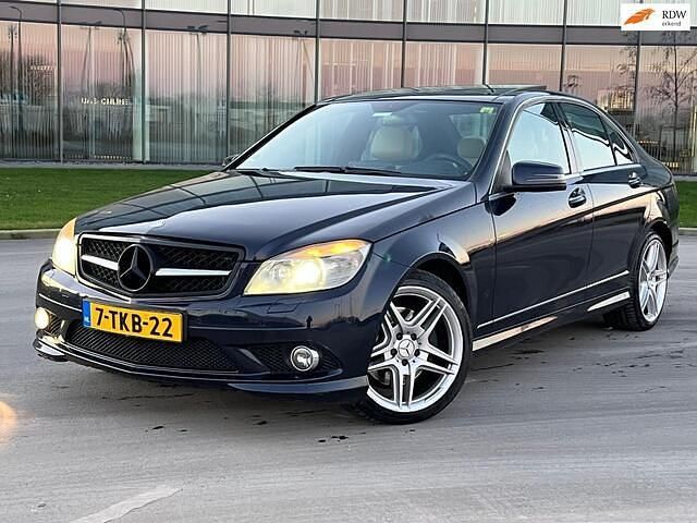 Blauw Occasion 2009 Mercedes C350 AMG Sedan | € 8.295 (Eerlijke prijs) - Afbeelding 1/4