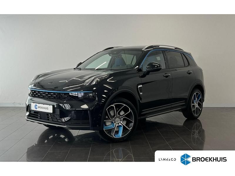 Zwart Gebruikt 2024 Lynk & Co 01 SUV | € 29.950 (Eerlijke prijs) - Afbeelding 1/4