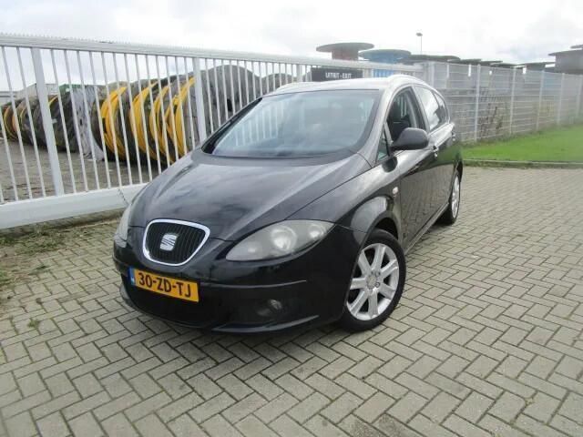 Zwart Gebruikt 2008 Seat Altea XL Stylance MPV | € 1.350 (Goede deal) - Afbeelding 1/4