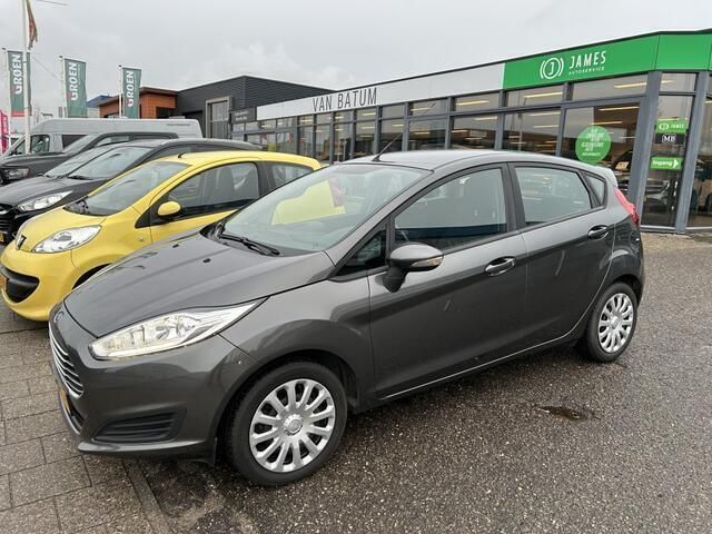 Grijs Gebruikt 2016 Ford Fiesta Style Hatchback | € 8.900 (Iets duurder) - Afbeelding 1/4