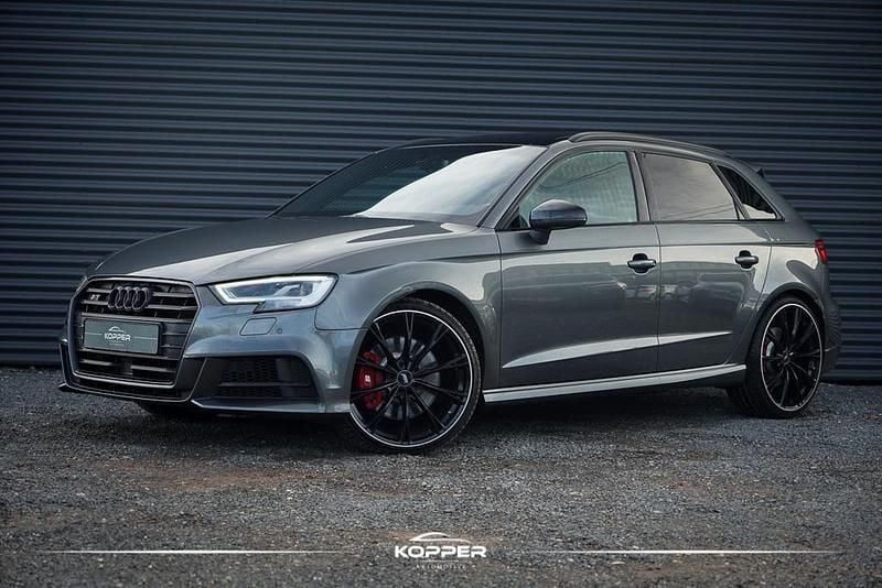 Grijs Occasion 2019 Audi S3 Sportback Proline Hatchback | € 27.950 (Eerlijke prijs) - Afbeelding 1/4