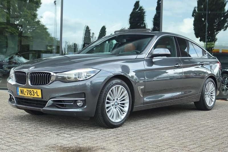 Grijs Gebruikt 2017 BMW 320 Gran Turismo Executive Hatchback | € 16.850 (Eerlijke prijs) - Afbeelding 1/4