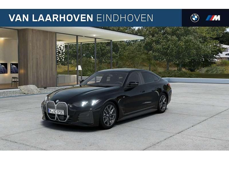 Zwart Nieuw 2025 BMW i4 M Sport Sedan | € 65.696 - Afbeelding 1/4